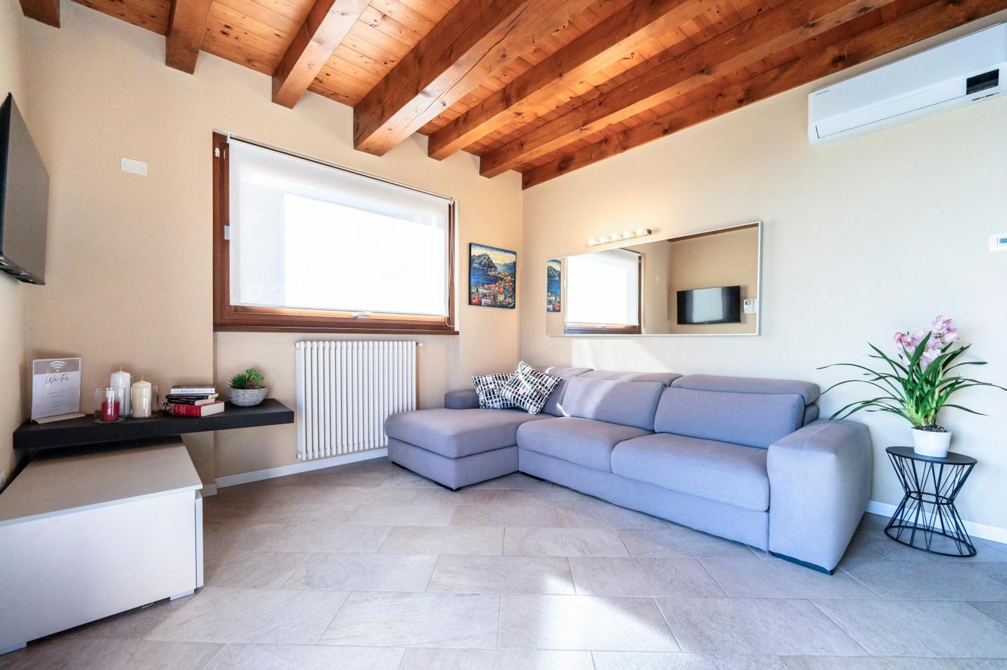 Iseo Lake Villa Con Vista Lago E Piscina Costa Volpino Exterior photo