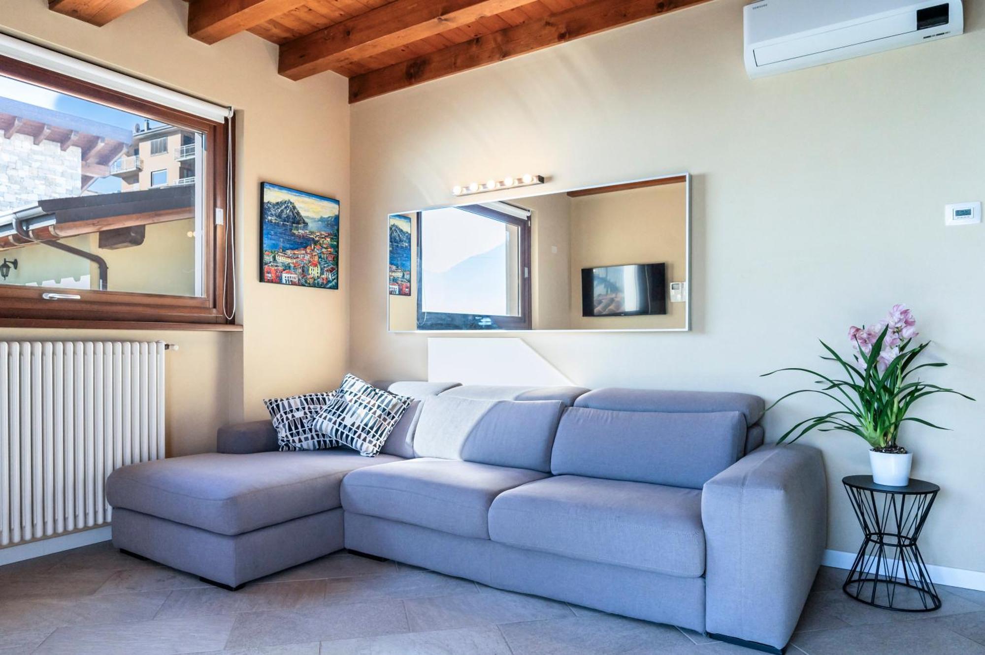 Iseo Lake Villa Con Vista Lago E Piscina Costa Volpino Exterior photo